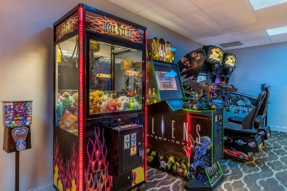 Comfort Suites Maingate East - image 31