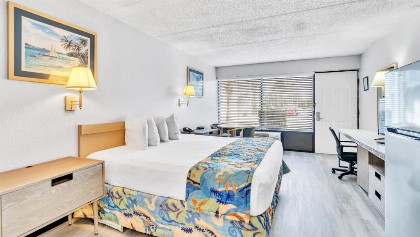 Baymont by Wyndham Kissimmee - image 20