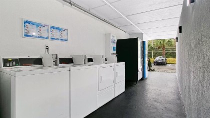 Baymont by Wyndham Kissimmee - image 21