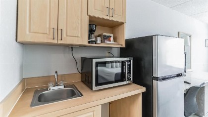 Baymont by Wyndham Kissimmee - image 45