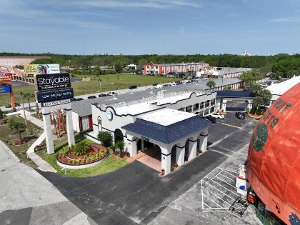 Travelodge Suites by Wyndham Orange - image 17