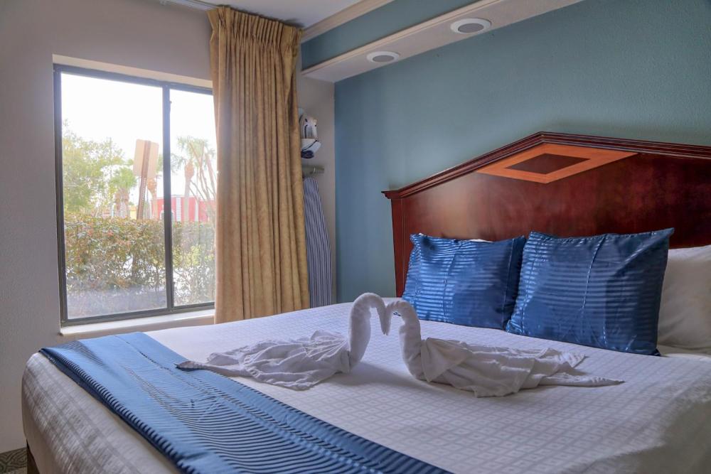 Destiny Palms Hotel Maingate West - image 5