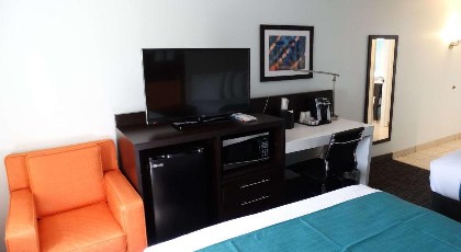 Best Western Plus Kissimmee-Lake Buena Vista South Inn & Suites - image 28