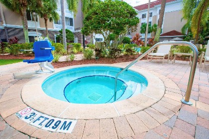 Best Western Plus Kissimmee-Lake Buena Vista South Inn & Suites - image 8