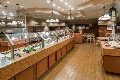 Ramada by Wyndham Kissimmee Gateway - image 17