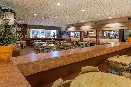 Ramada by Wyndham Kissimmee Gateway - image 19