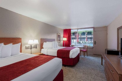 Ramada by Wyndham Kissimmee Gateway - image 50