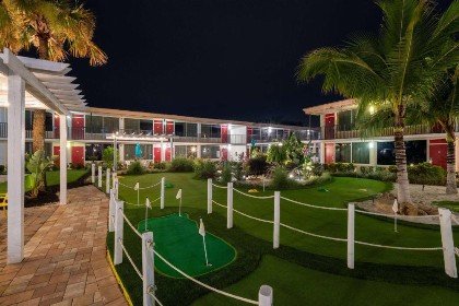 Ramada by Wyndham Kissimmee Gateway - image 8