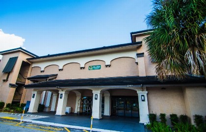 Quality Inn & Suites By the Parks - image 20
