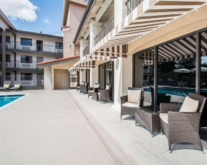 Quality Inn & Suites By the Parks - image 29