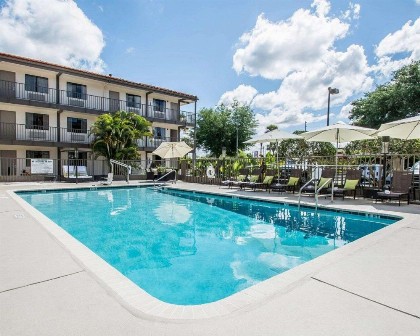 Quality Inn & Suites By the Parks - image 8