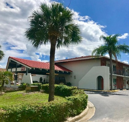 Red Carpet Inn Kissimmee - image 6