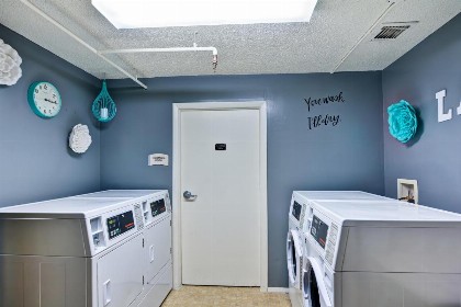 Quality Inn & Suites Heritage Park - image 4