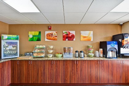 Quality Inn & Suites Heritage Park - image 9