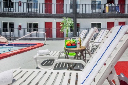 Seasons Florida Resort - image 15