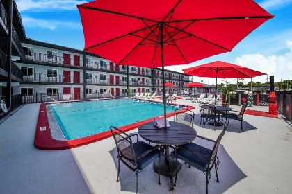 Seasons Florida Resort - image 3