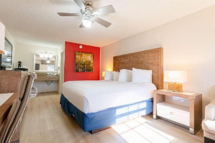 Flamingo Waterpark Resort - image 35