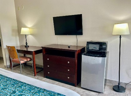 Shining Light Inn & Suites - image 13
