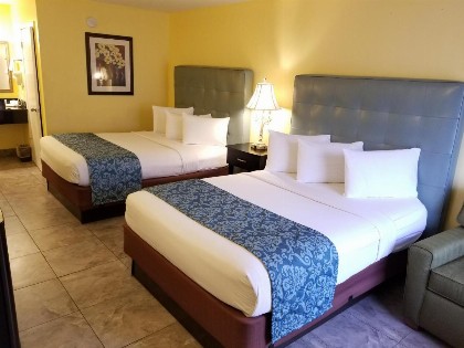 Shining Light Inn & Suites - image 4