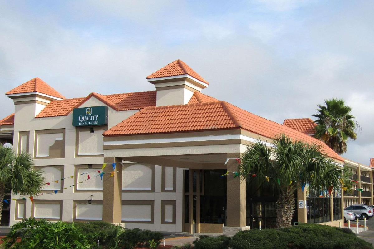 Quality Inn & Suites by the Lake - main image