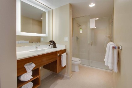 SpringHill Suites by Marriott Orlando Lake Buena Vista South - image 17