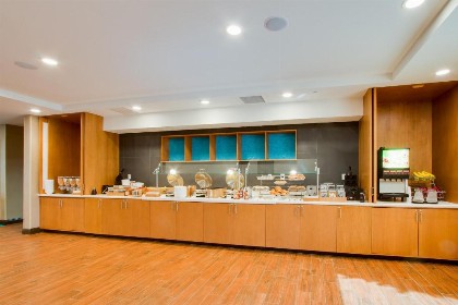 SpringHill Suites by Marriott Orlando Lake Buena Vista South - image 31