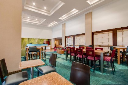 SpringHill Suites by Marriott Orlando Lake Buena Vista South - image 7