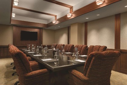 Embassy Suites by Hilton Orlando Lake Buena Vista South - image 10
