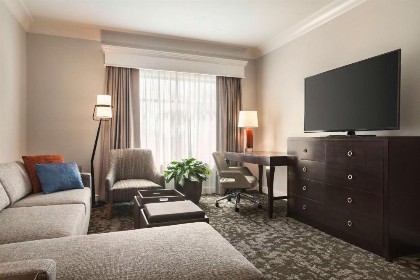 Embassy Suites by Hilton Orlando Lake Buena Vista South - image 26