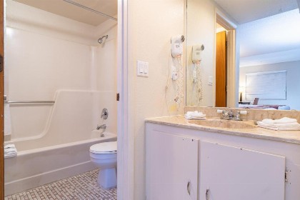 Sevilla Inn Kissimmee- Near Disney - image 12