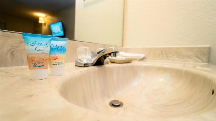 Sevilla Inn Kissimmee- Near Disney - image 14