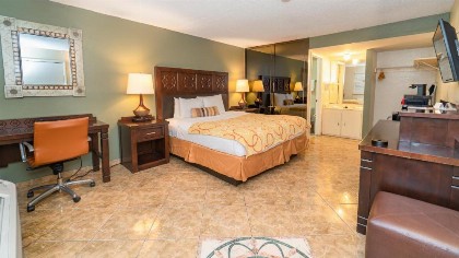 Sevilla Inn Kissimmee- Near Disney - image 15