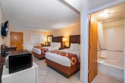 Sevilla Inn Kissimmee- Near Disney - image 16