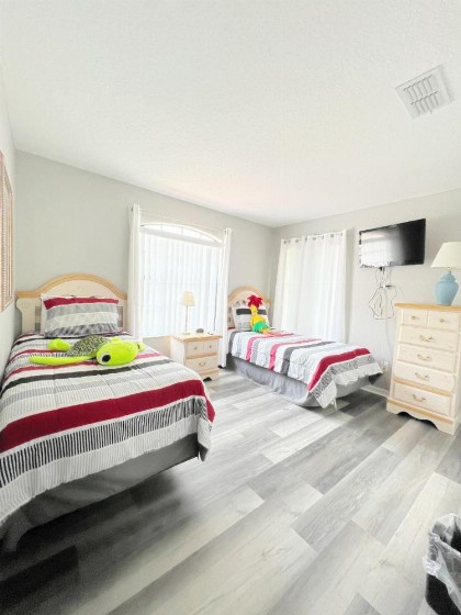 Gone 2 Florida Vacation Homes - image 18