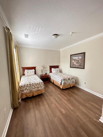 Gone 2 Florida Vacation Homes - image 25