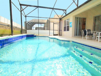 4 Bed 2245 - image 1