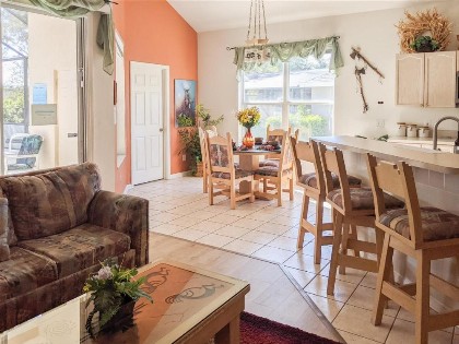5 Bed 8002 - image 10