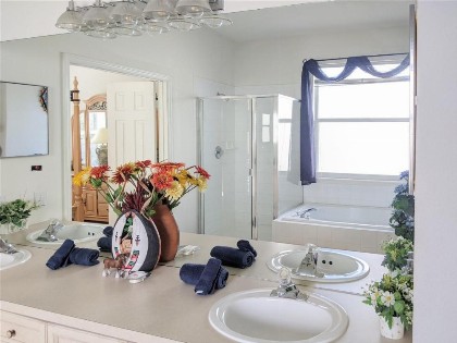 5 Bed 8002 - image 16