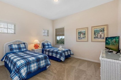 Three-Bedroom Townhome Kissimmee - image 16
