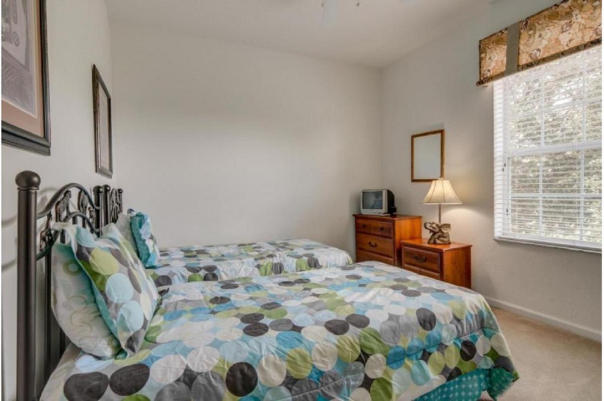 Three-Bedroom Townhome Kissimmee - image 4