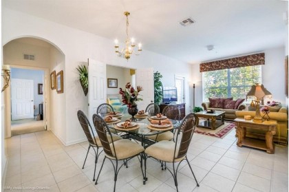 Three-Bedroom Townhome Kissimmee - image 9