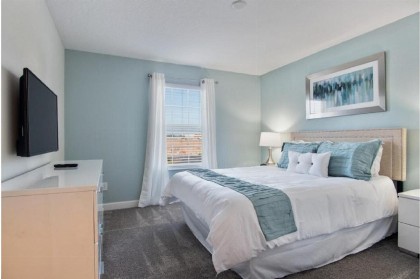 Four-Bedroom Townhome Kissimmee - image 18