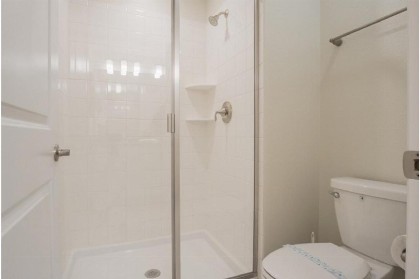 Four-Bedroom Townhome Kissimmee - image 4