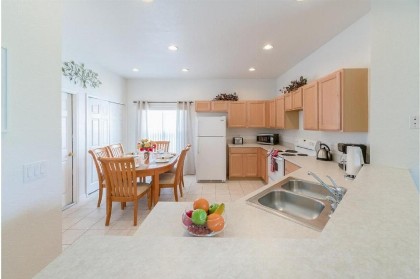 Three-Bedroom Pool Home Kissimmee - image 16