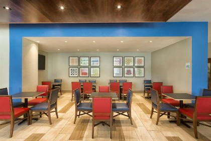 Holiday Inn Express & Suites S Lake Buena Vista an IHG Hotel - image 30