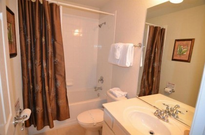 Picture Renting Your Own Luxury Villa on the Exclusive Windsor Hills Resort close to Disney Orlando Villa 2787 - image 9