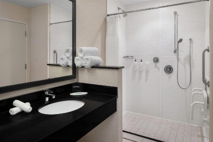 Fairfield Inn & Suites by Marriott Orlando Kissimmee/Celebration - image 16