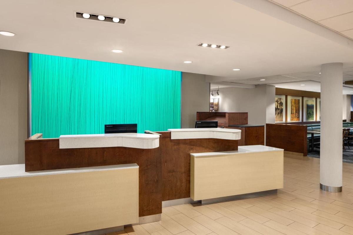 Fairfield Inn & Suites by Marriott Orlando Kissimmee/Celebration - image 4