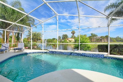 Mickey's Lake Villa - image 27