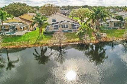 Mickey's Lake Villa - image 30